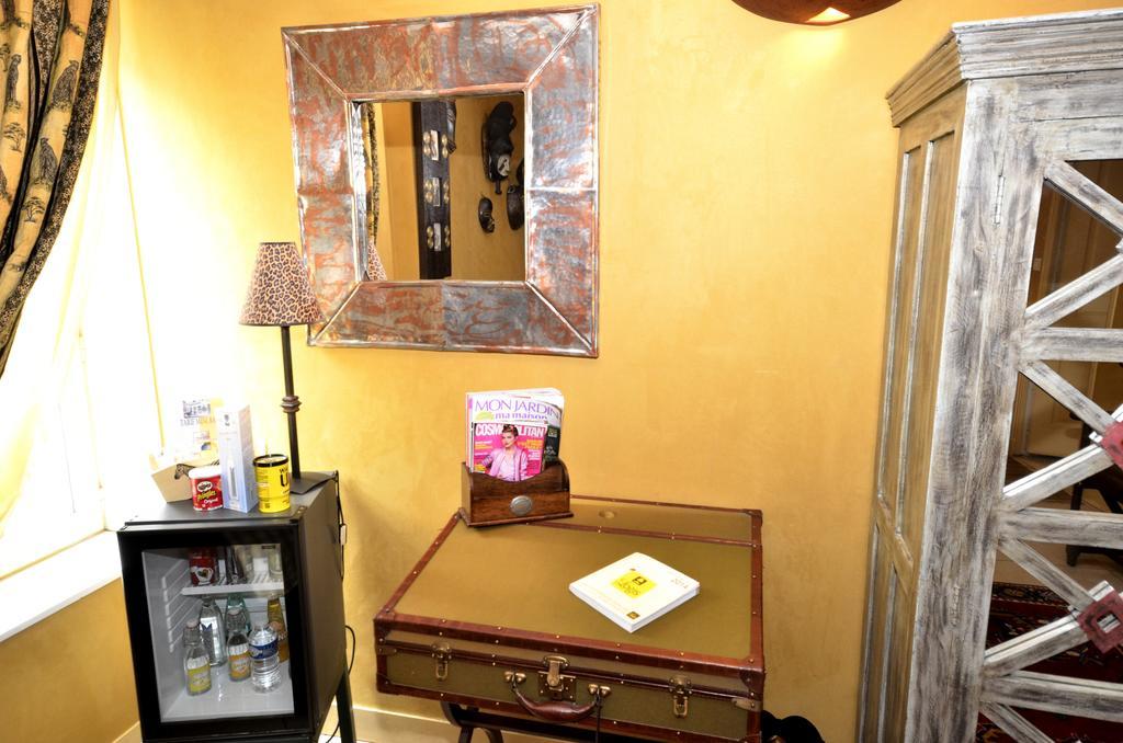 Hostellerie Du Prieure Saint-Prix  ภายนอก รูปภาพ