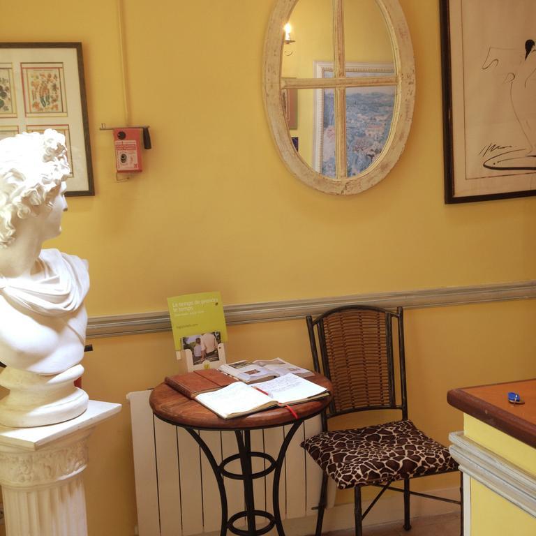 Hostellerie Du Prieure Saint-Prix  ภายนอก รูปภาพ