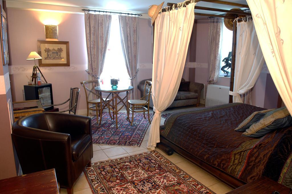 Hostellerie Du Prieure Saint-Prix  ภายนอก รูปภาพ