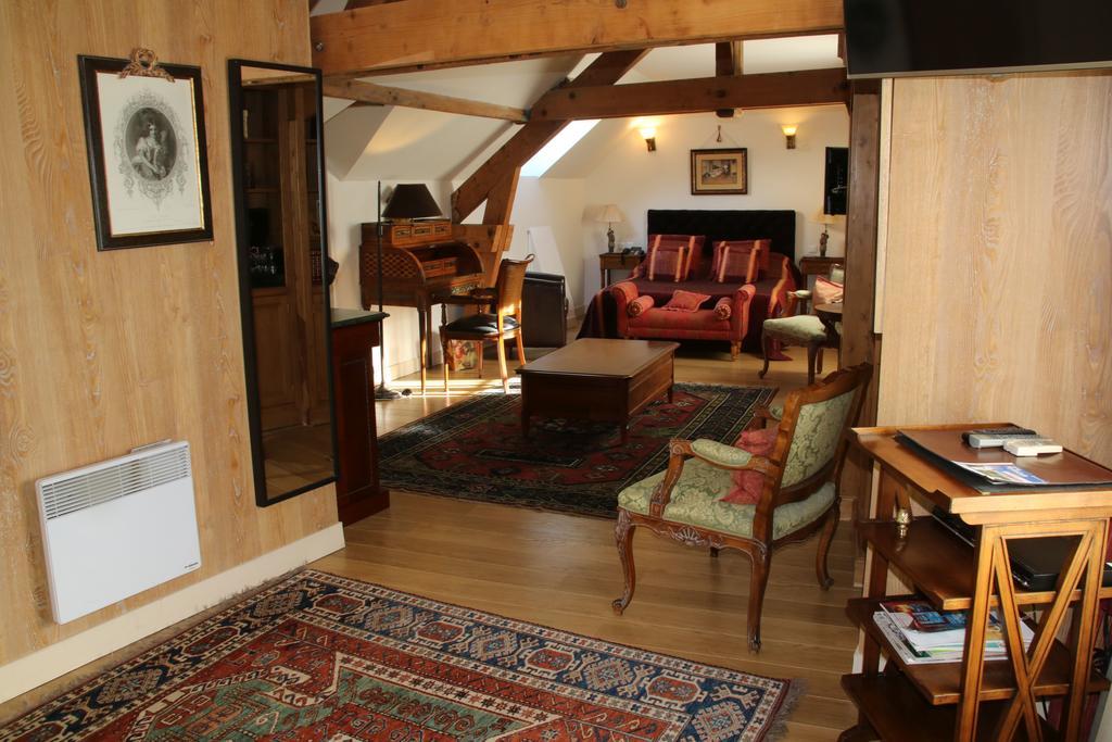 Hostellerie Du Prieure Saint-Prix  ภายนอก รูปภาพ