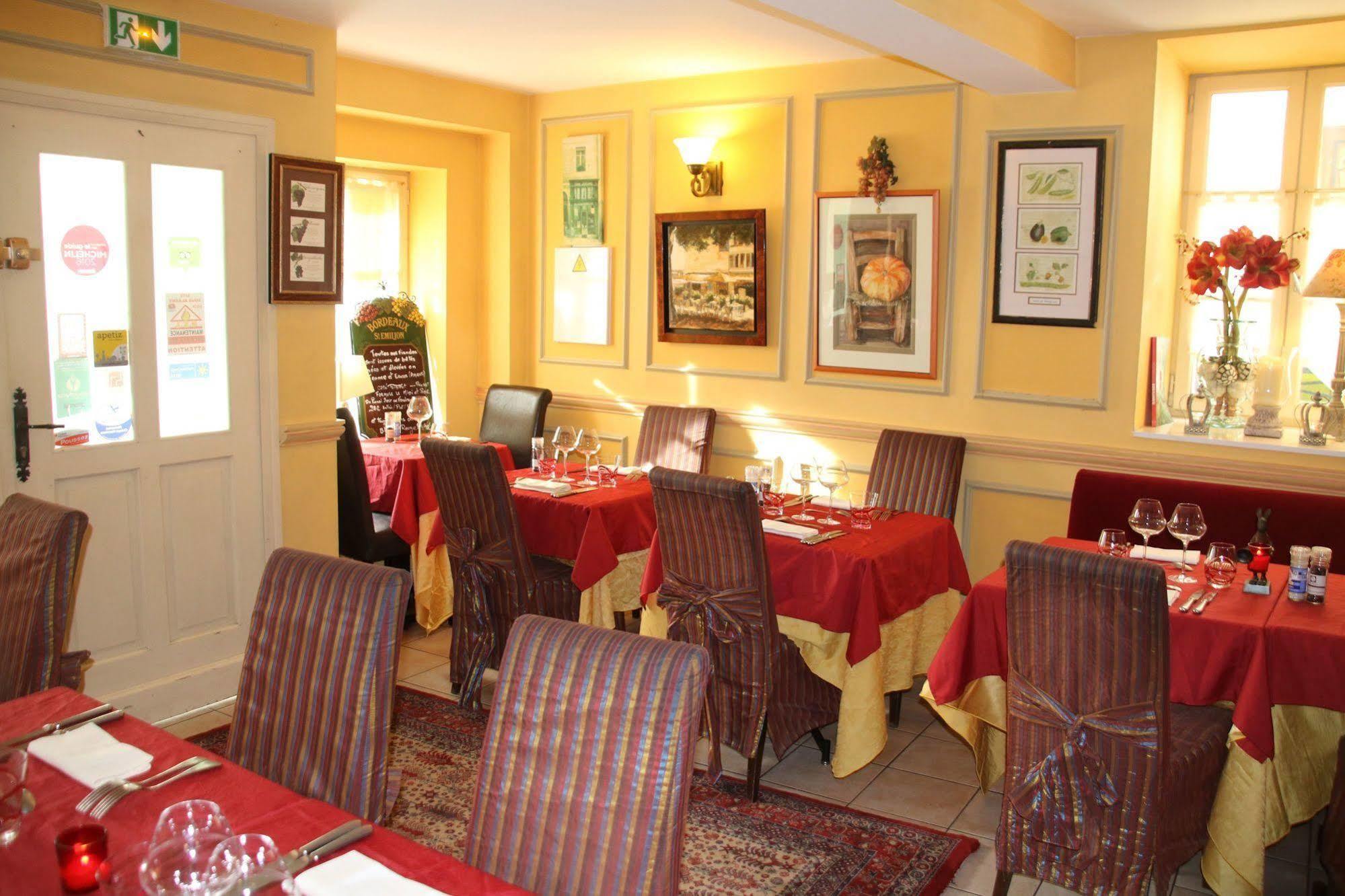 Hostellerie Du Prieure Saint-Prix  ภายนอก รูปภาพ
