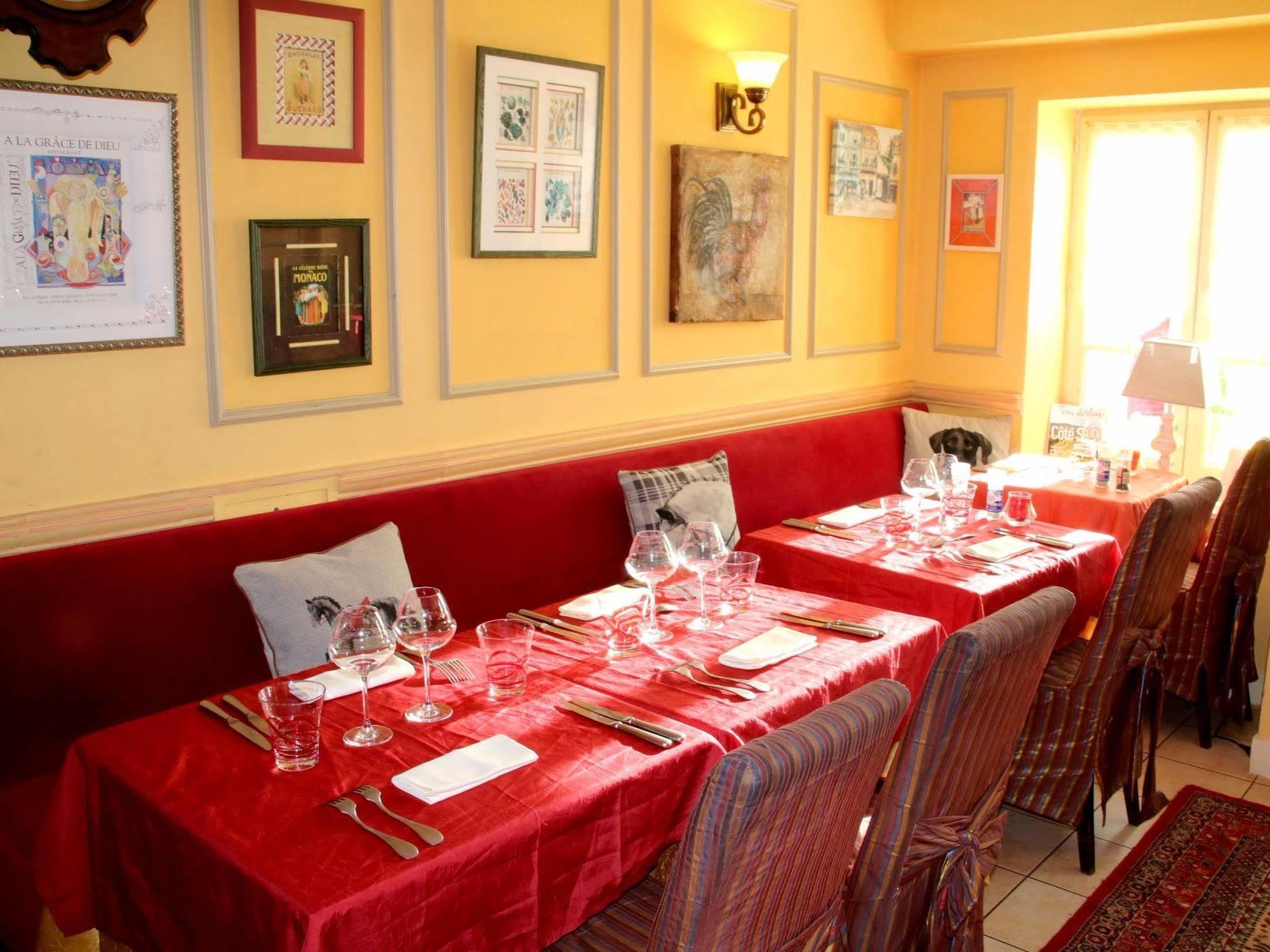 Hostellerie Du Prieure Saint-Prix  ภายนอก รูปภาพ