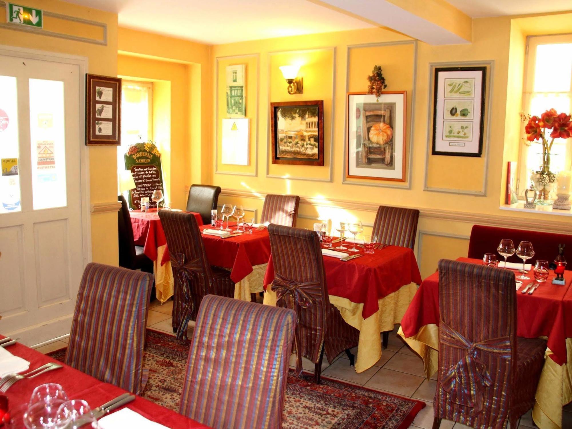 Hostellerie Du Prieure Saint-Prix  ภายนอก รูปภาพ